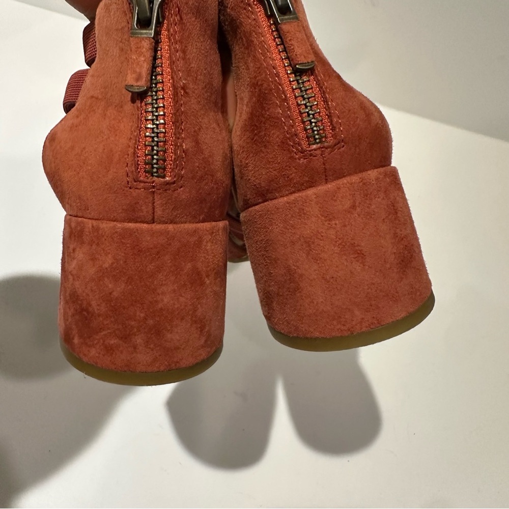 Eileen Fisher Women's Juku Pump in Cayenne - Picture 5 of 6